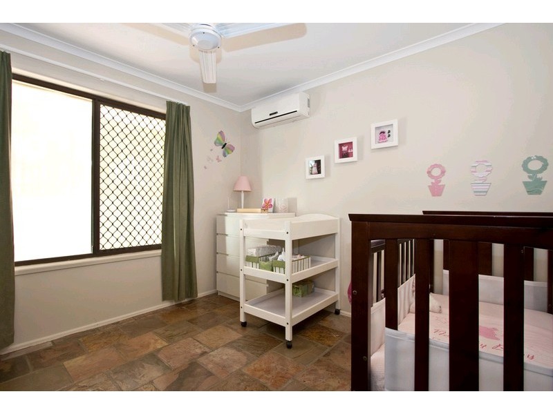 8 Weymouth Court, Mount Warren Park QLD 4207