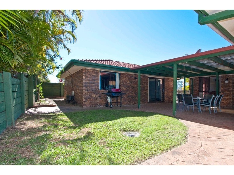 8 Weymouth Court, Mount Warren Park QLD 4207