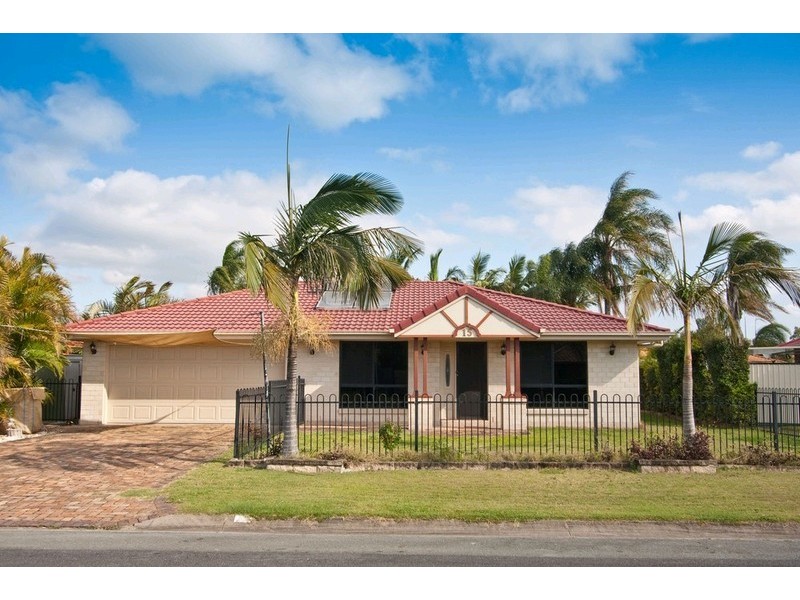 15 Tekam Crescent, Tanah Merah QLD 4128