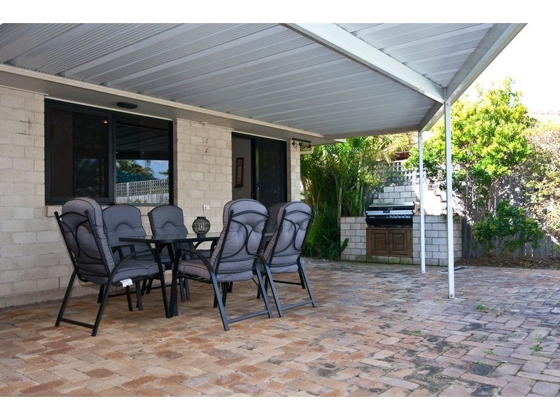 15 Tekam Crescent, Tanah Merah QLD 4128