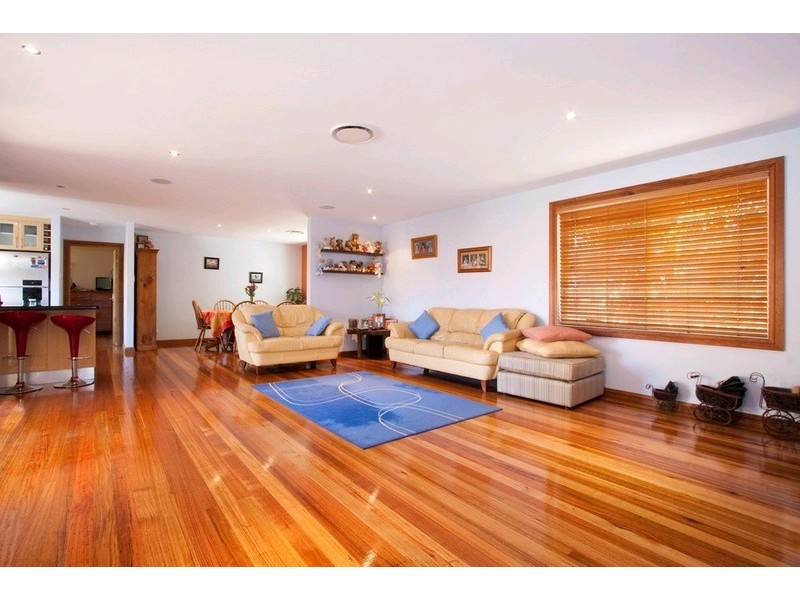 8 Sugarwood Place, Cornubia QLD 4130