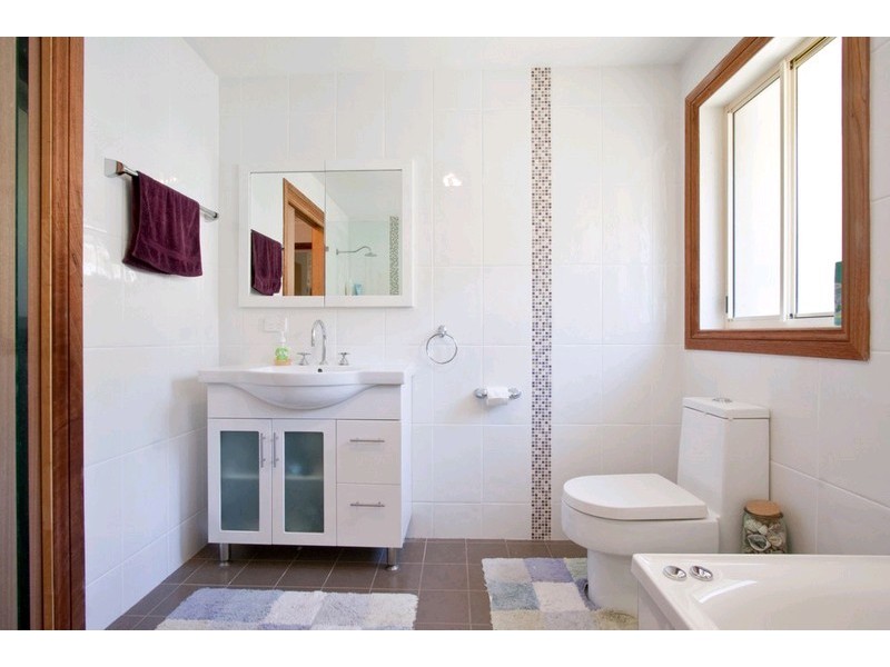 8 Sugarwood Place, Cornubia QLD 4130