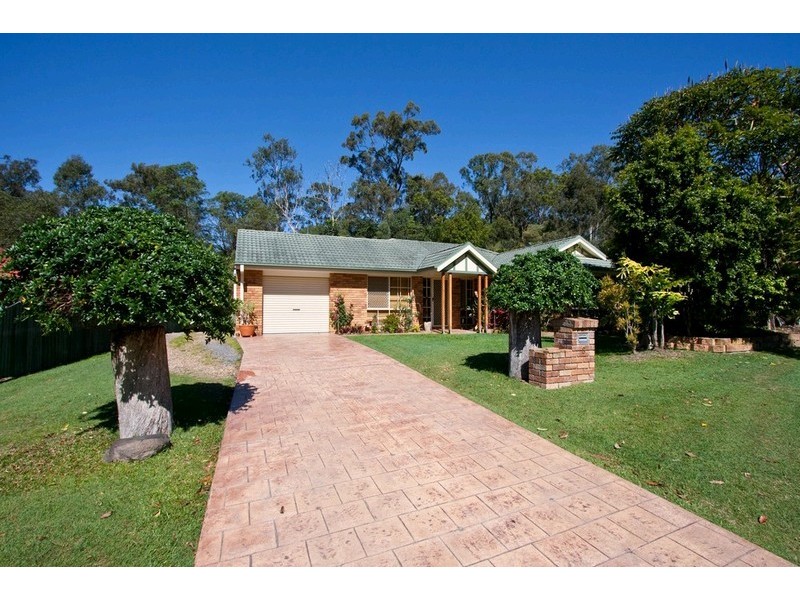 8 Sugarwood Place, Cornubia QLD 4130