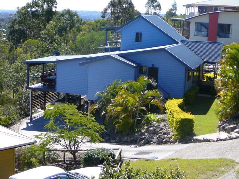 17 Valerie Close, Edens Landing QLD 4207