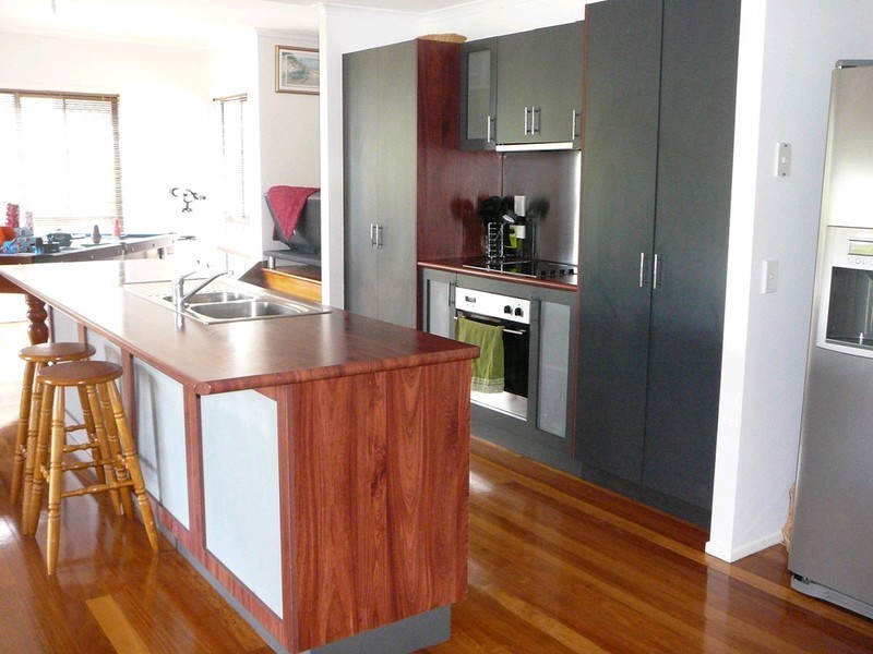 17 Valerie Close, Edens Landing QLD 4207