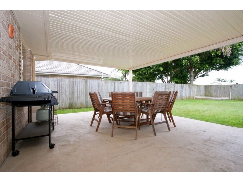 8 Lithfield Place, Loganholme QLD 4129