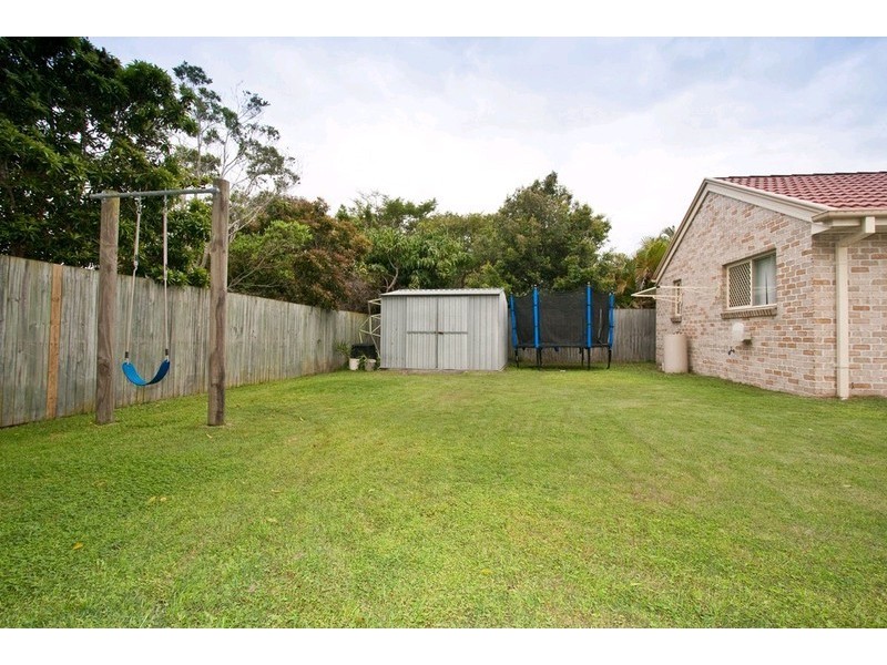 8 Lithfield Place, Loganholme QLD 4129