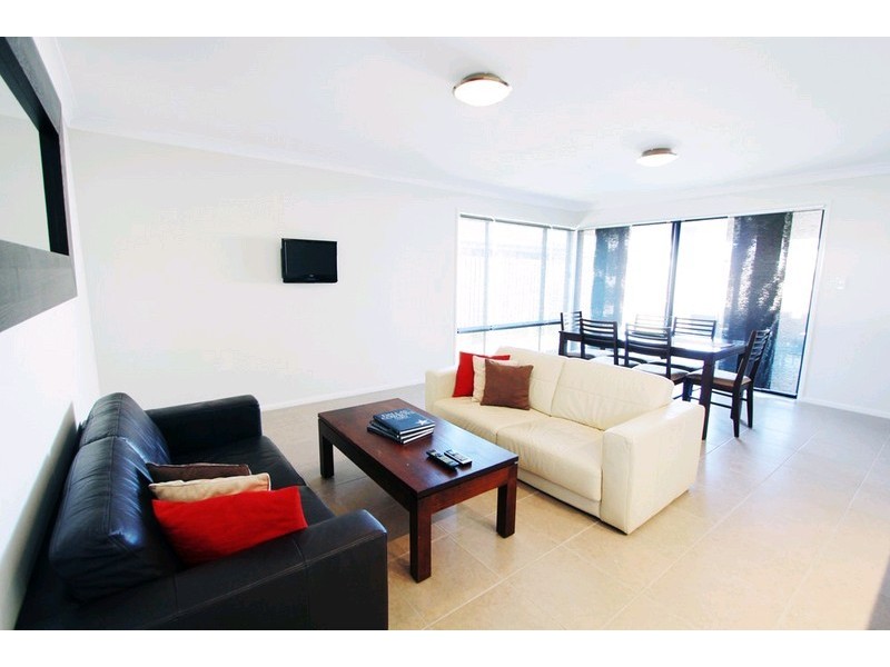 11 Lakeland Court, Loganholme QLD 4129