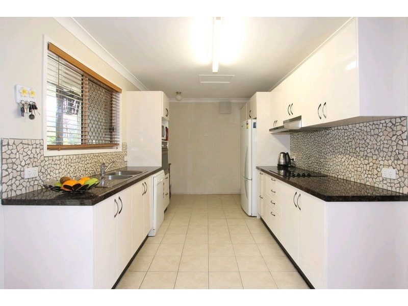 7 Clayton Drive, Edens Landing QLD 4207