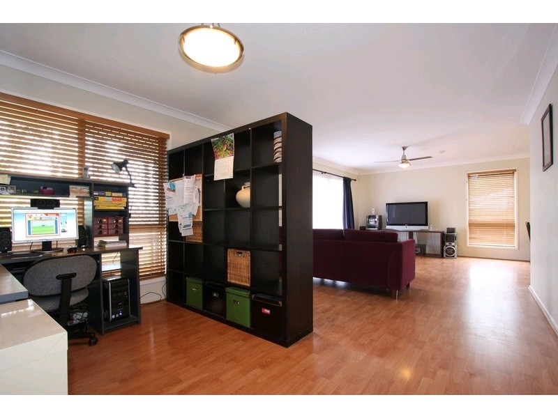 7 Clayton Drive, Edens Landing QLD 4207