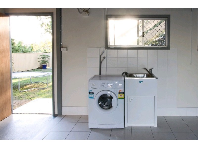 8 Clarendon Street, Loganholme QLD 4129