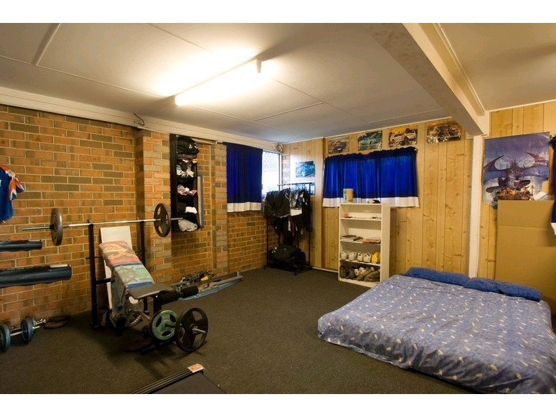 8 Clarendon Street, Loganholme QLD 4129