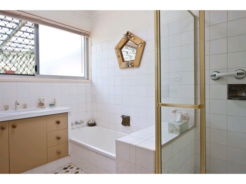 11 Nandala Drive, Tanah Merah QLD 4128