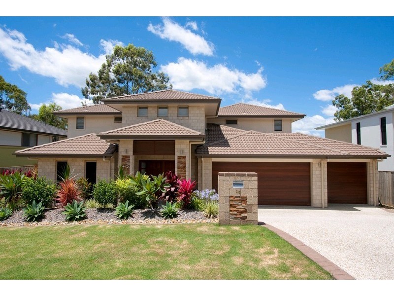 13 Long Island Drive, Windaroo QLD 4207