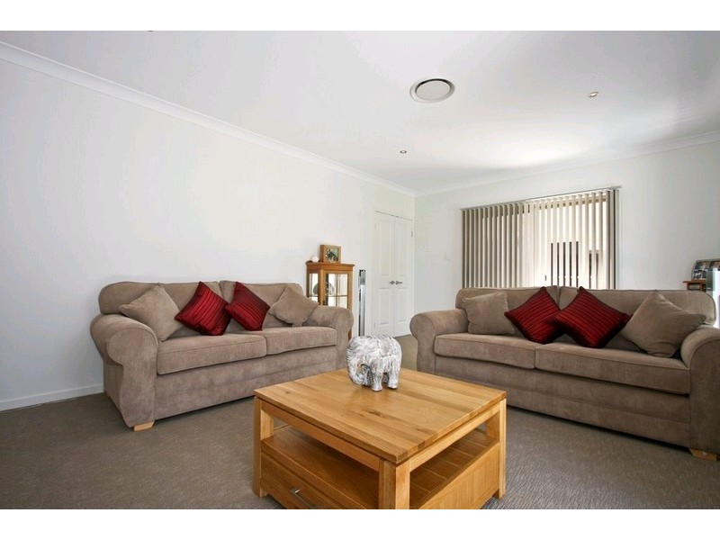 13 Long Island Drive, Windaroo QLD 4207