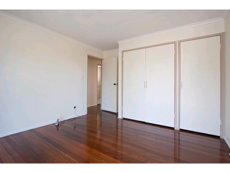 10 Idola Street, Shailer Park QLD 4128