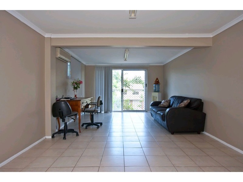 10 Idola Street, Shailer Park QLD 4128