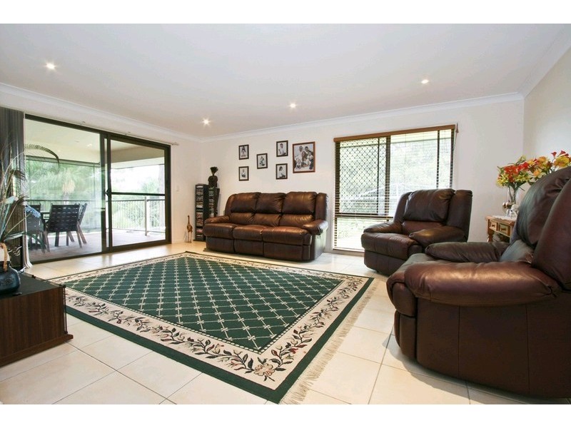 10 Adelong Road, Shailer Park QLD 4128