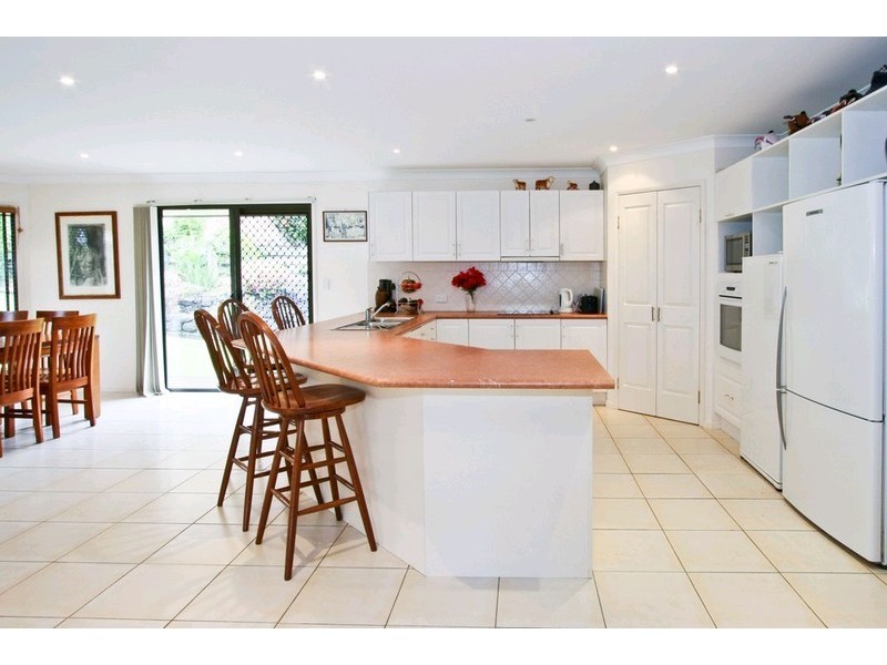 10 Adelong Road, Shailer Park QLD 4128