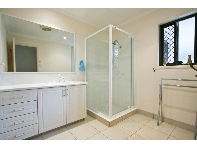 10 Adelong Road, Shailer Park QLD 4128