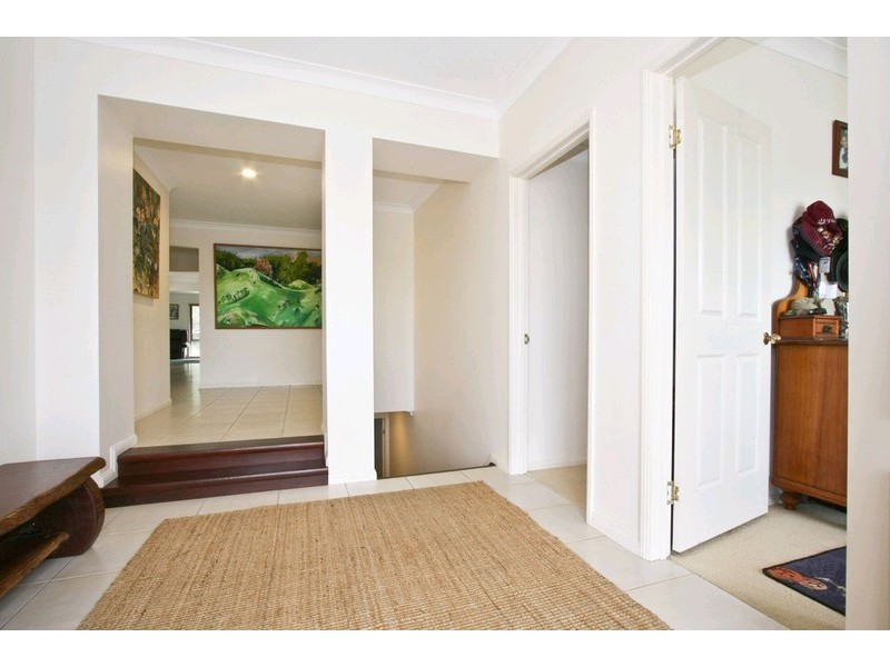10 Adelong Road, Shailer Park QLD 4128