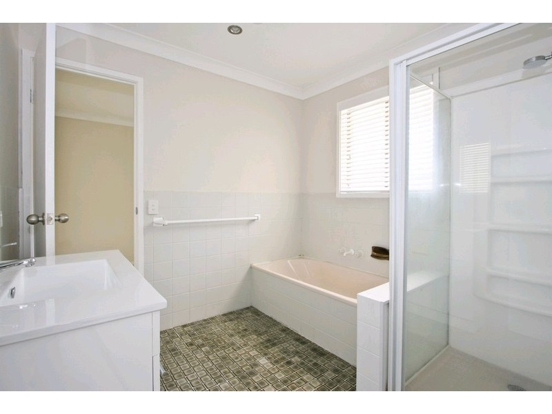 2 Barina Court, Cornubia QLD 4130