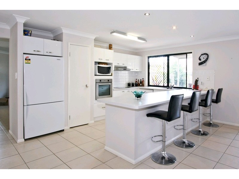 7 Stacey Court, Parkinson QLD 4115