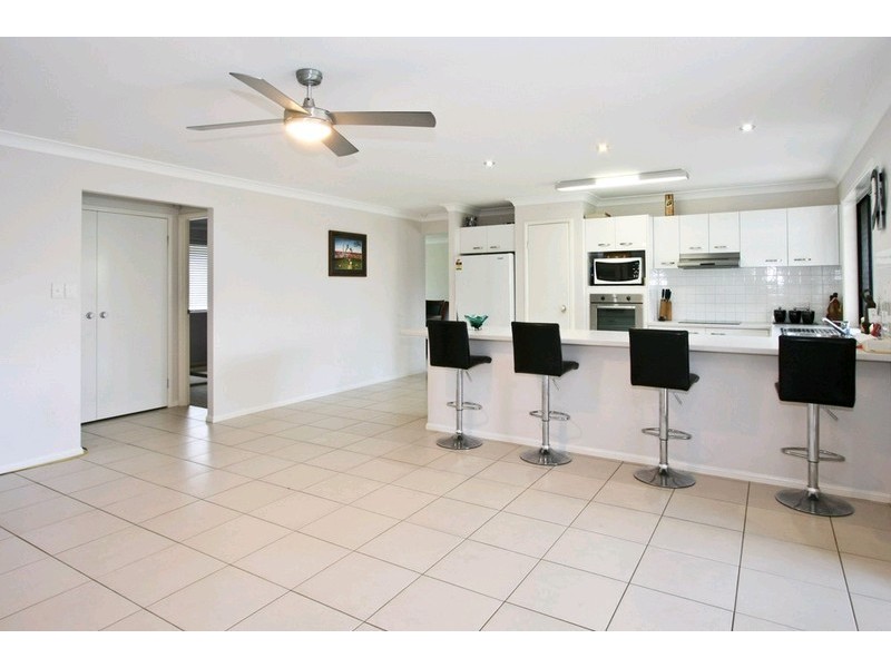 7 Stacey Court, Parkinson QLD 4115