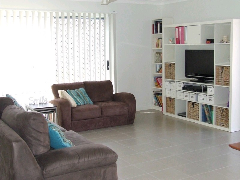 13 Lakeland Court, Loganholme QLD 4129