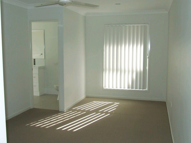 13 Lakeland Court, Loganholme QLD 4129