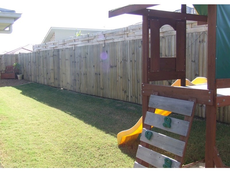 13 Lakeland Court, Loganholme QLD 4129