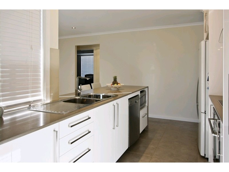 23 Hanlon Street, Tanah Merah QLD 4128