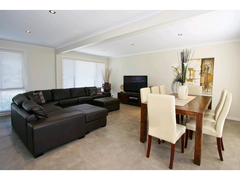 23 Hanlon Street, Tanah Merah QLD 4128