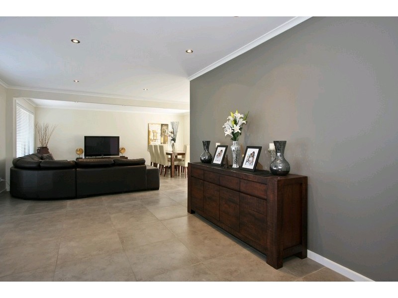 23 Hanlon Street, Tanah Merah QLD 4128