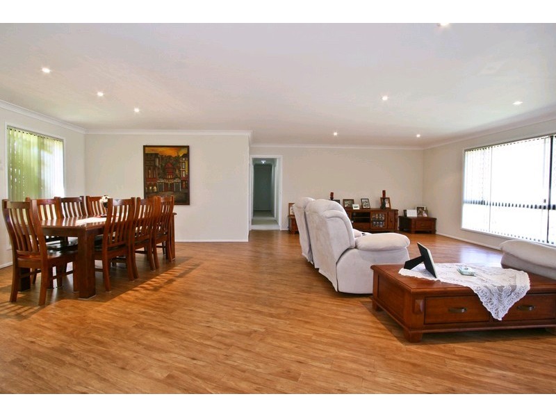 2/18 Japonica Street, Eagleby QLD 4207