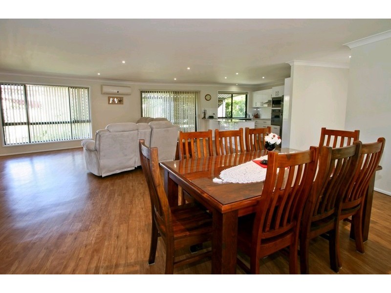 2/18 Japonica Street, Eagleby QLD 4207