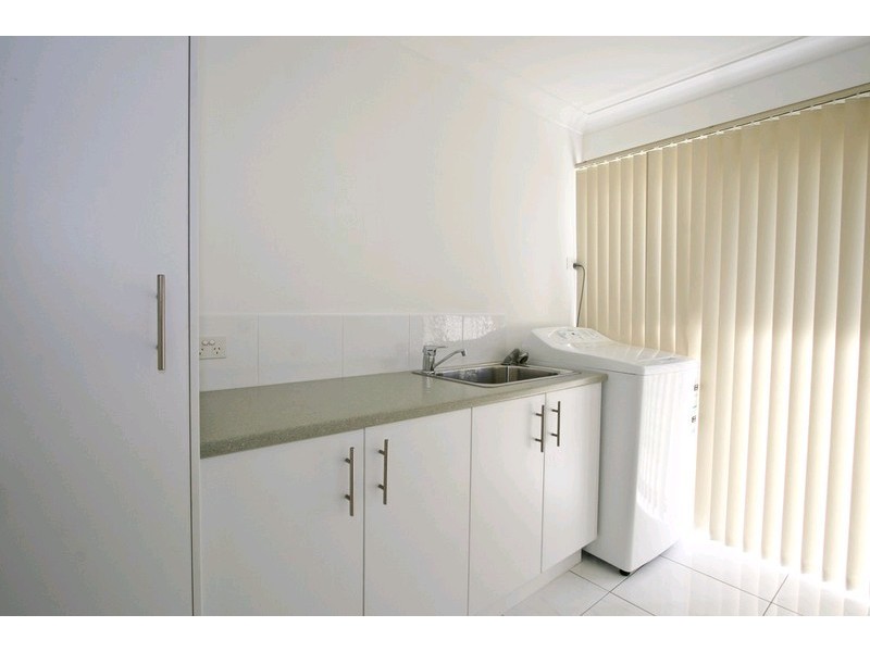 2/18 Japonica Street, Eagleby QLD 4207