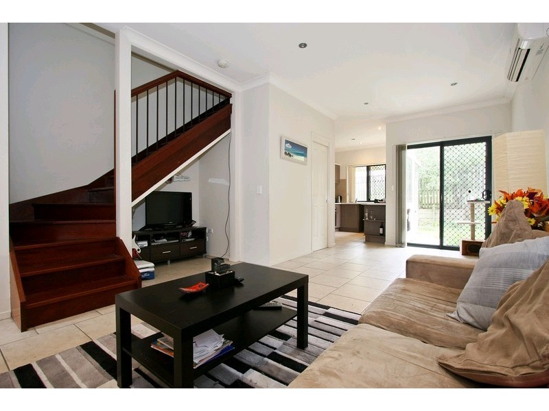 4/12 Pintu Drive, Tanah Merah QLD 4128