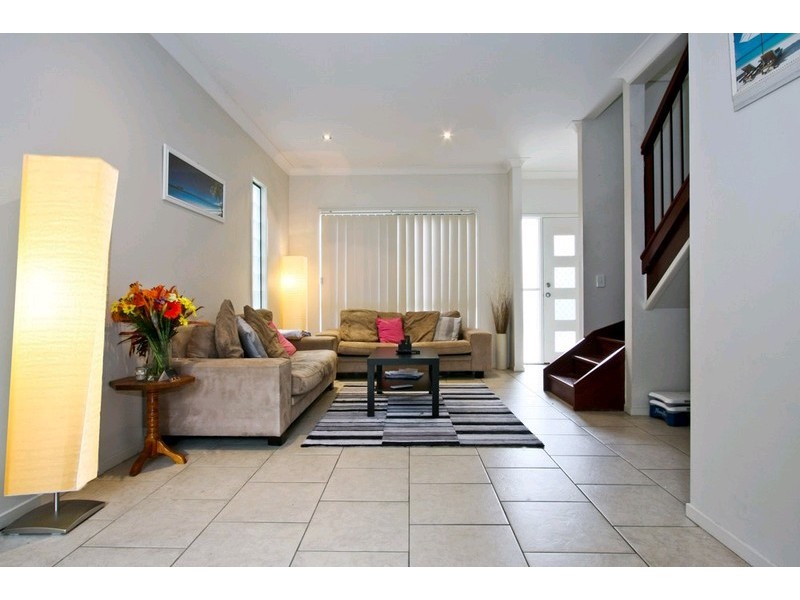 4/12 Pintu Drive, Tanah Merah QLD 4128