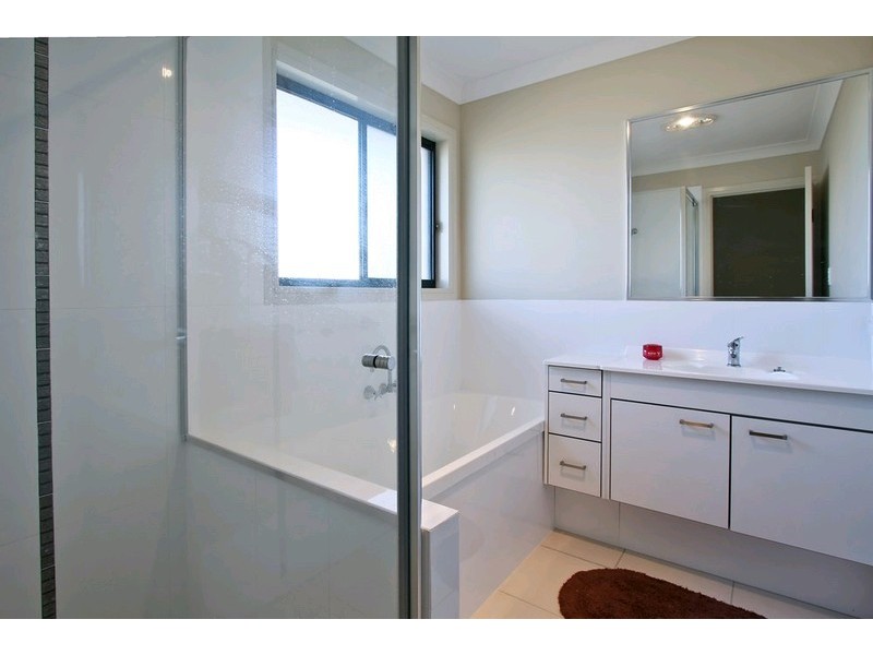 16 River Park Drive, Loganholme QLD 4129