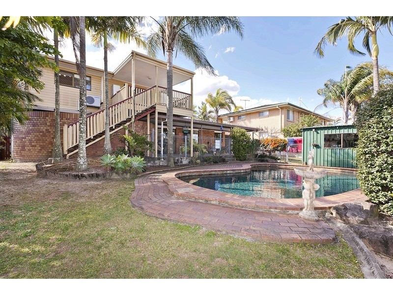 49 Westmoreland Boulevard, Springwood QLD 4127