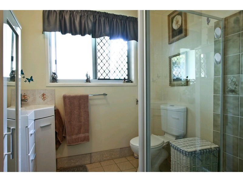 10 Oak Street, Shailer Park QLD 4128