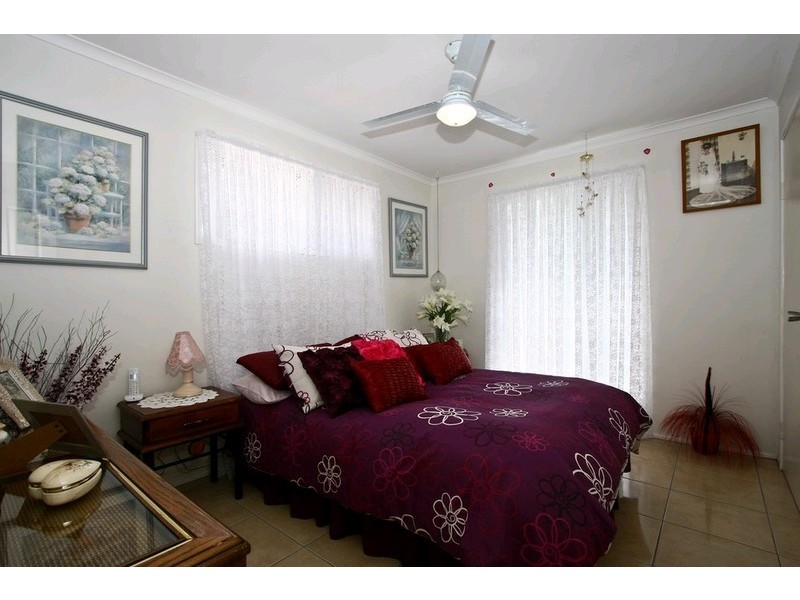 10 Oak Street, Shailer Park QLD 4128