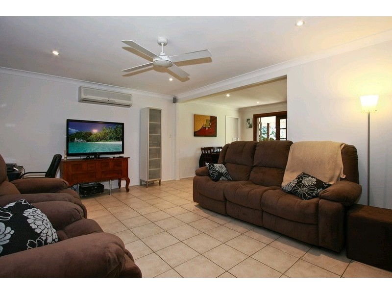 10 Grampian Court, Rochedale South QLD 4123