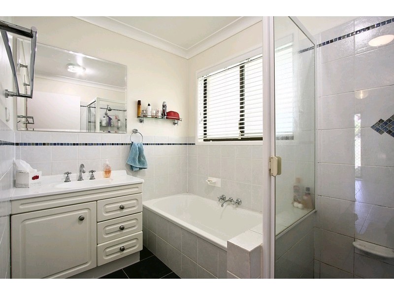 10 Grampian Court, Rochedale South QLD 4123