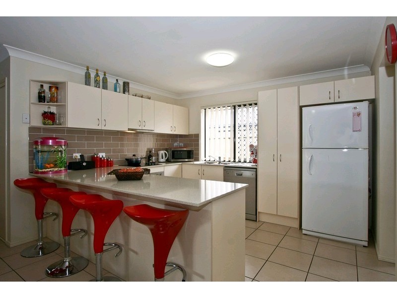 72 John Markwell Parade, Daisy Hill QLD 4127