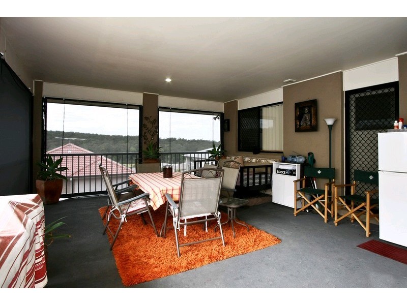 72 John Markwell Parade, Daisy Hill QLD 4127