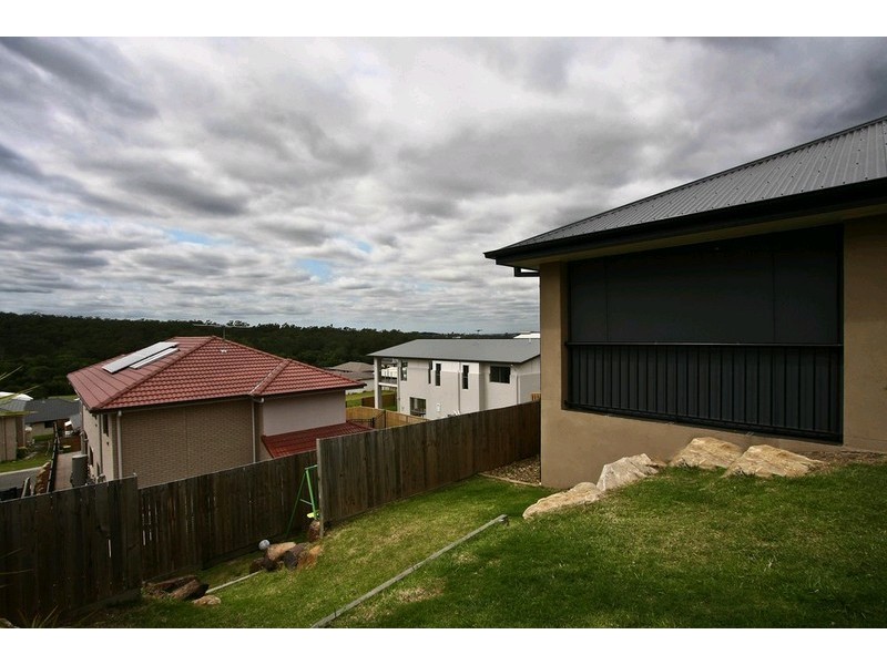 72 John Markwell Parade, Daisy Hill QLD 4127