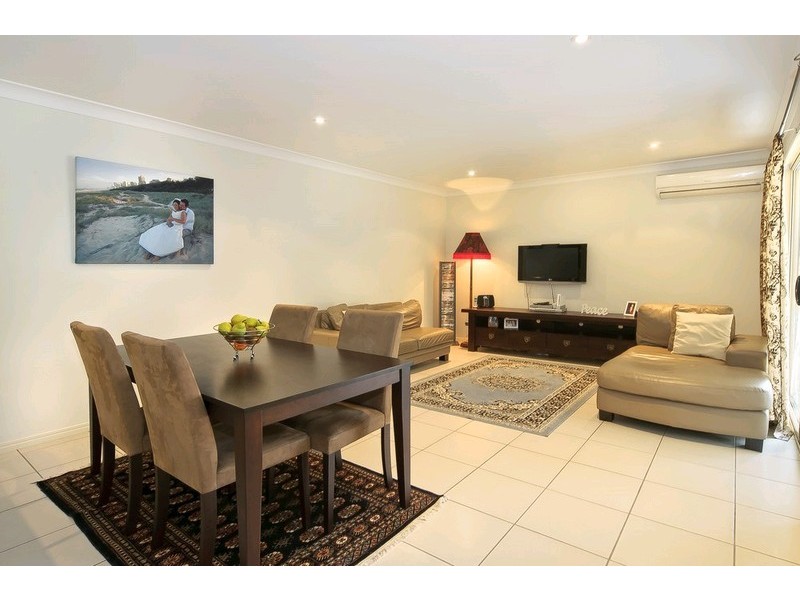 2/15 Sabre Court, Loganholme QLD 4129
