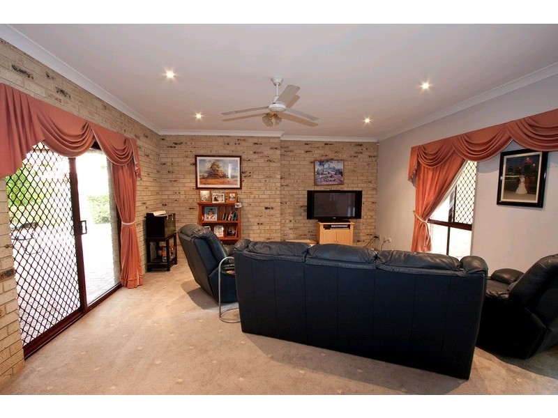 79 St Andrews Dr, Cornubia QLD 4130